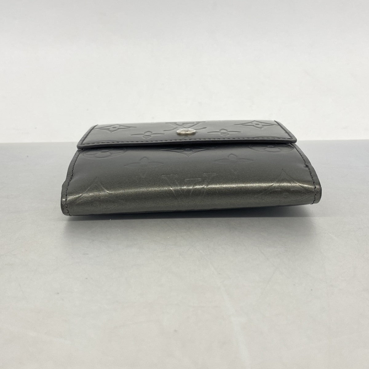 【6fa1163】ルイヴィトン 三つ折り財布 モノグラム・マット ポルトモネビエカルトクレディ M65112 ノワール【中古】レディース