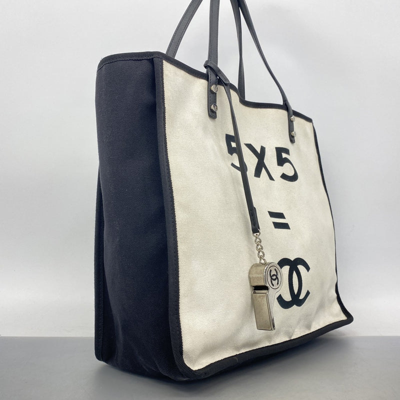 【6fa1173】シャネル トートバッグ キャンバス ホワイト ブラック シルバー金具【中古】レディース