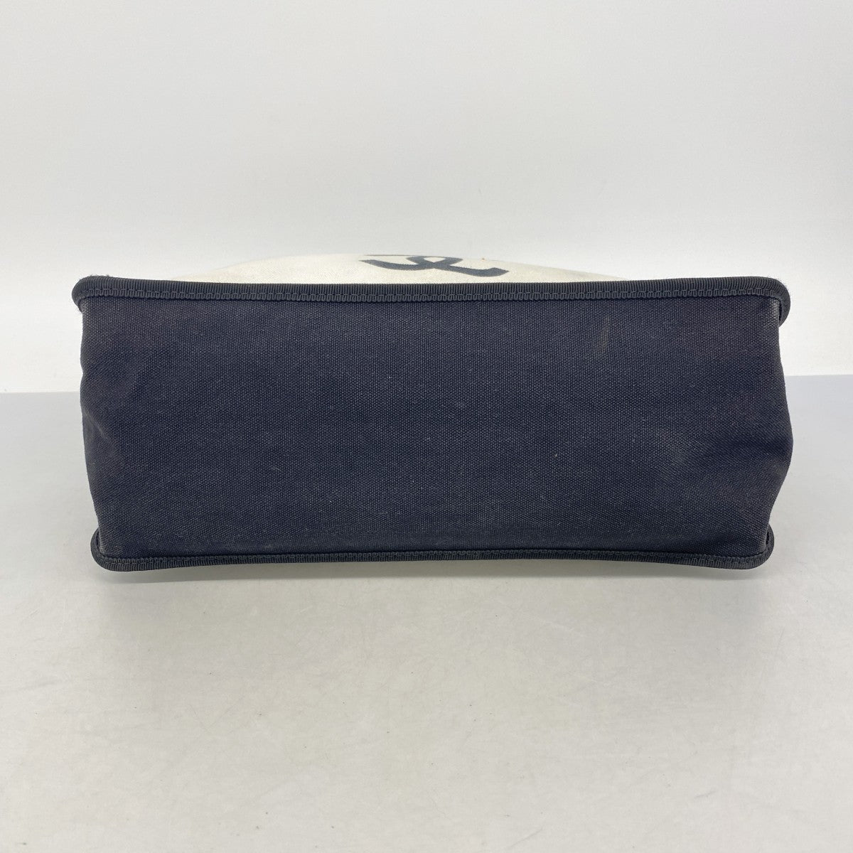 【6fa1173】シャネル トートバッグ キャンバス ホワイト ブラック シルバー金具【中古】レディース