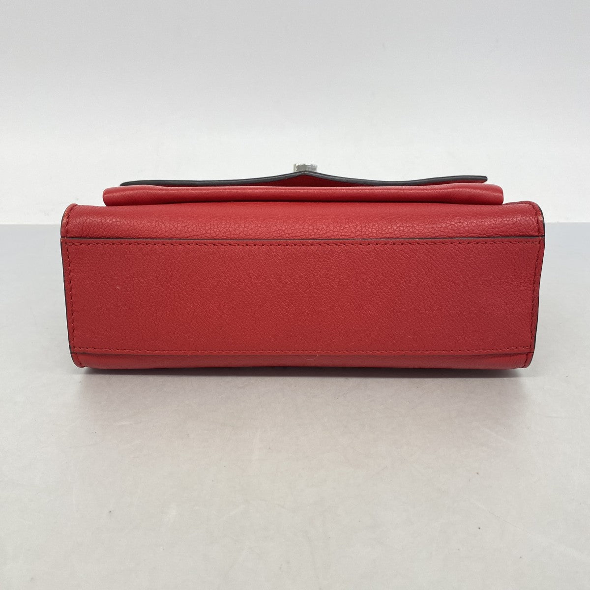 【6fa1179】ルイヴィトン ショルダーバッグ トリヨン ロックミーⅡBB M41797 ポピー【中古】レディース