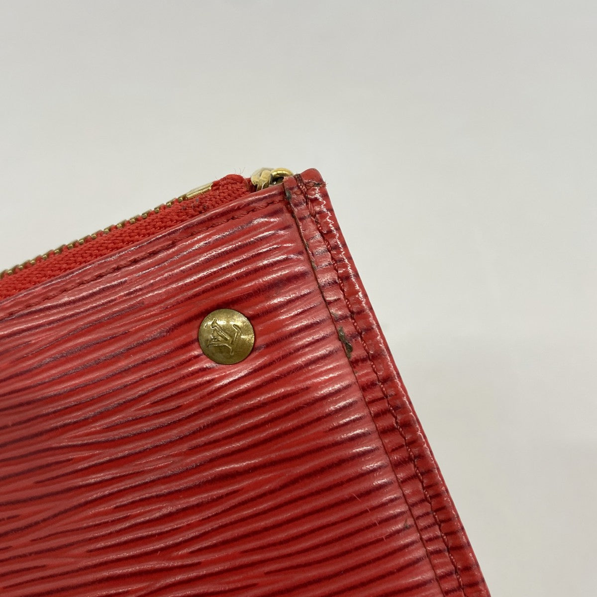 【6fa1189】ルイヴィトン コインケース エピ ポシェットクレ M63807 カスティリアンレッド【中古】メンズ レディース ユニセックス