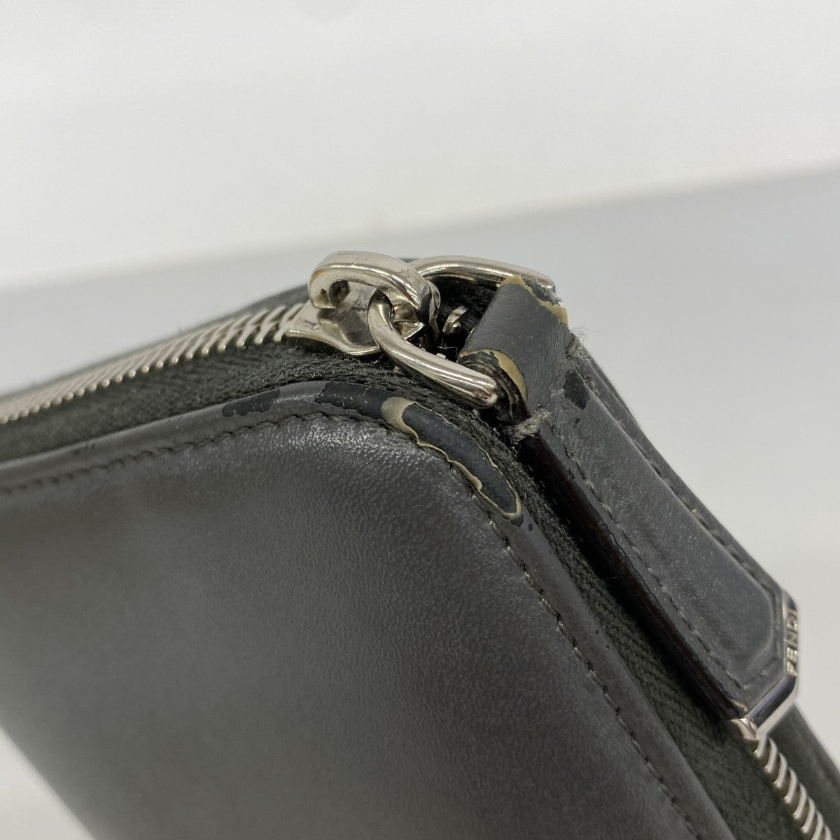 【6fa1192】フェンディ 長財布 レザー グレー シルバー金具【中古】レディース