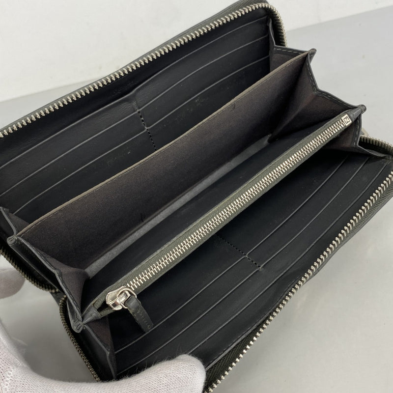 【6fa1192】フェンディ 長財布 レザー グレー シルバー金具【中古】レディース