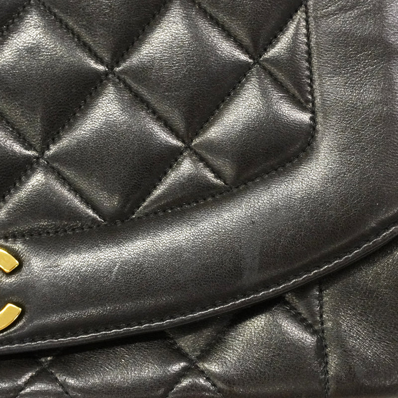 【6fa1228】シャネル ショルダーバッグ ダイアナ チェーンショルダー ラムスキン ブラック ゴールド金具【中古】レディース