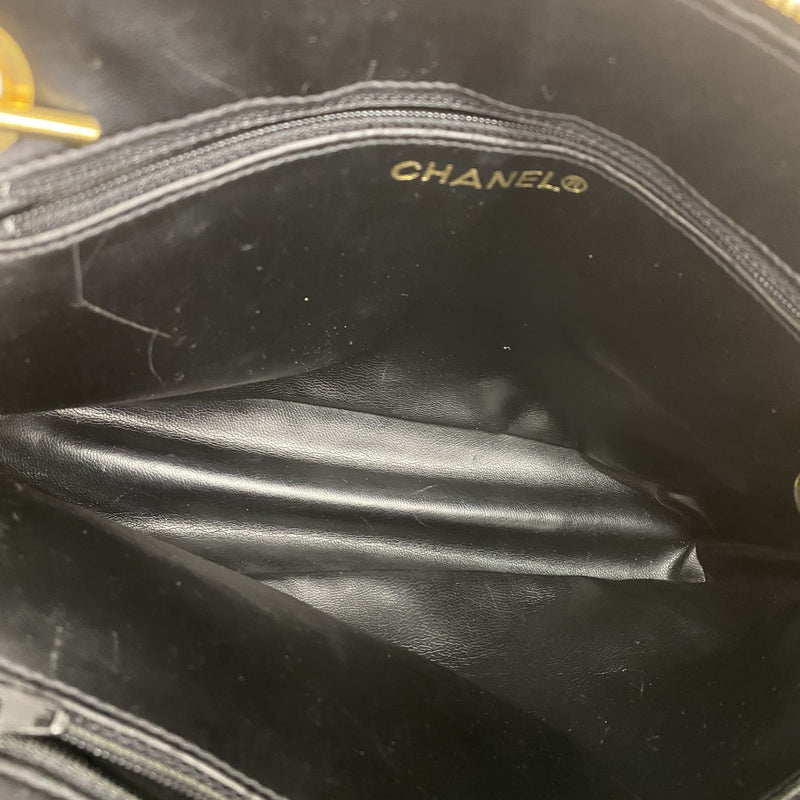 【6fa1233】シャネル ショルダーバッグ マトラッセ チェーンショルダー ラムスキン ブラック ゴールド金具【中古】レディース