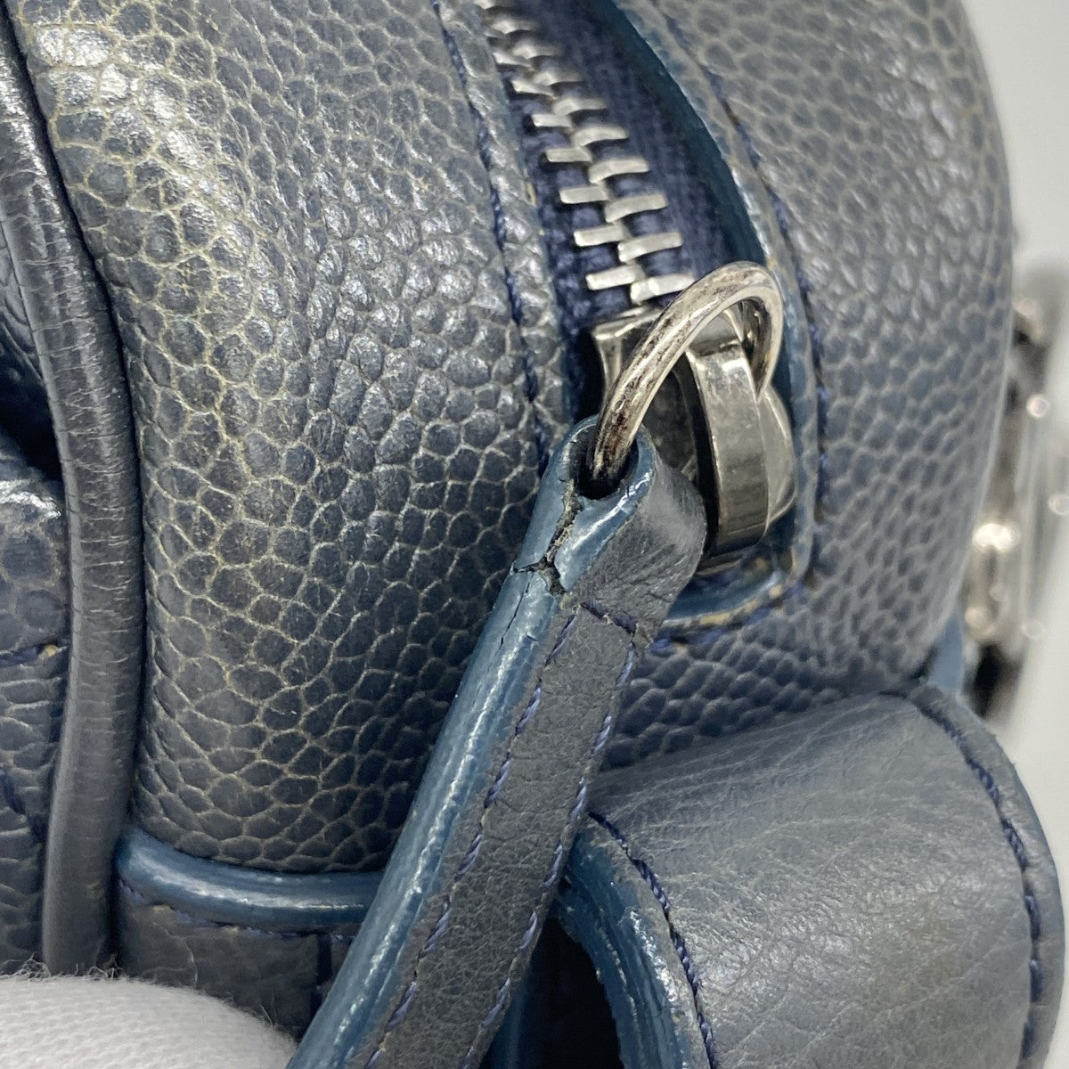 【6fa1262-k】シャネル ショルダーバッグ マトラッセ チェーンショルダー キャビアスキン ネイビー シルバー金具【中古】レディース