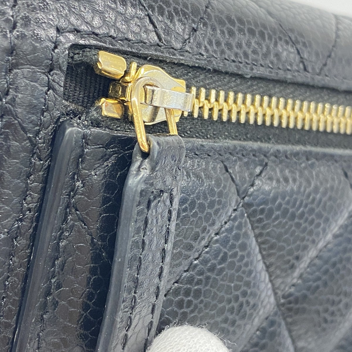 【6fa1263-k】シャネル 財布 マトラッセ キャビアスキン ブラック ゴールド金具【中古】レディース