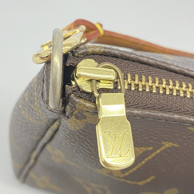 【6fa1292】ルイヴィトン ポーチ モノグラム ポシェットアクセソワール M51980 ブラウン【中古】レディース