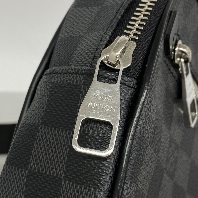 【6fa1373】ルイヴィトン ボディバッグ ダミエ・グラフィット アンブレール N41289 ブラック【中古】メンズ