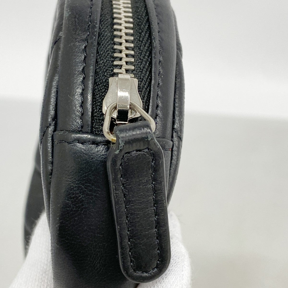【6fa1384-k】シャネル コインケース Vステッチ ラムスキン ブラック シルバー金具【中古】レディース