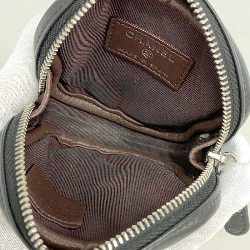 【6fa1384-k】シャネル コインケース Vステッチ ラムスキン ブラック シルバー金具【中古】レディース