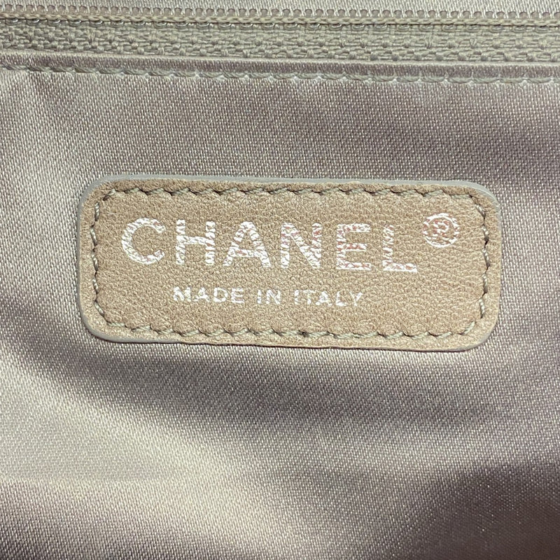 【6fa1408-k】シャネル ショルダーバッグ バブルキルト ナイロン レッド シルバー金具【中古】レディース