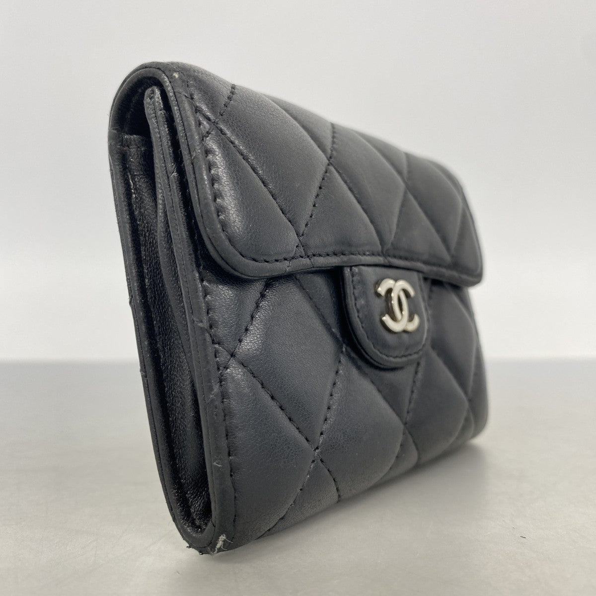 【6fa1410-k】シャネル コインケース マトラッセ ラムスキン ブラック シルバー金具【中古】レディース