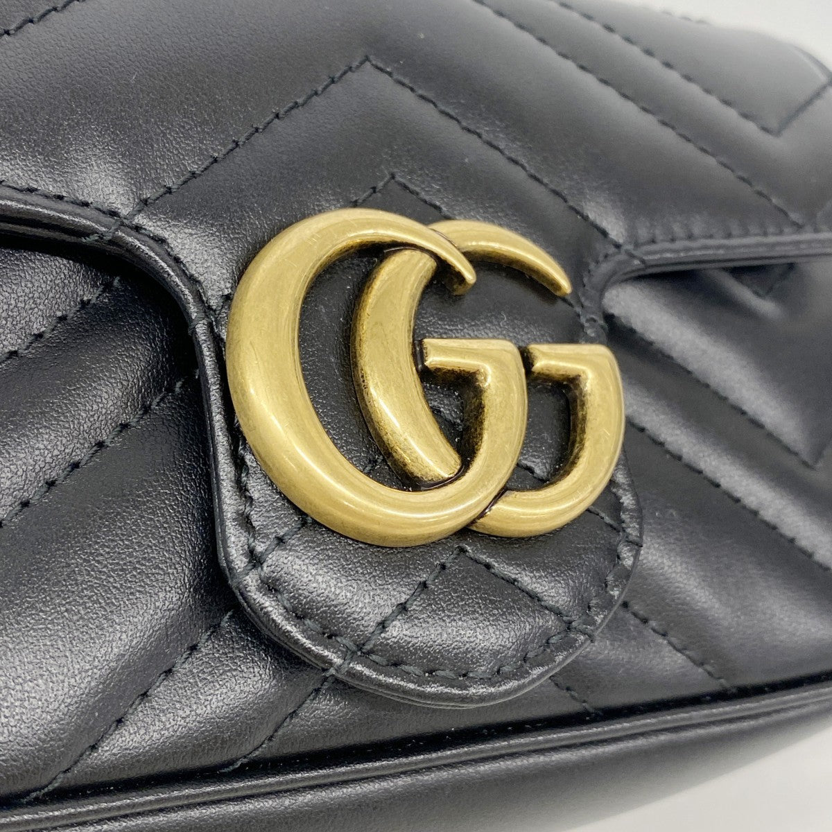 【6fa1428-k】グッチ ショルダーウォレット GGマーモント 476433 レザー ブラック ゴールド金具【中古】レディース