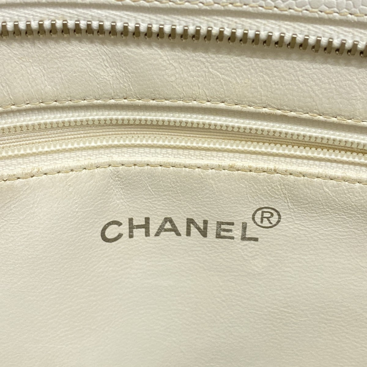 【6fa1444-k】シャネル トートバッグ 復刻トート キャビアスキン ホワイト シルバー金具【中古】レディース
