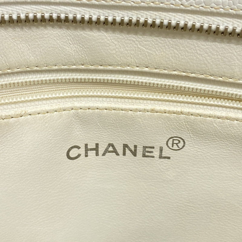 【6fa1444-k】シャネル トートバッグ 復刻トート キャビアスキン ホワイト シルバー金具【中古】レディース