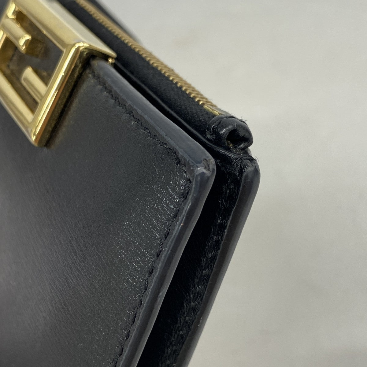 【6fa1467】フェンディ 財布 レザー ブラック ゴールド金具【中古】レディース