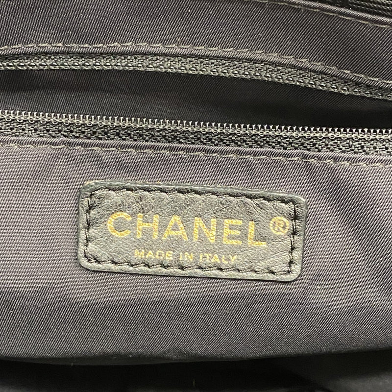 【6fa1560】シャネル トートバッグ ニュートラベル ナイロン ブラック ゴールド金具【中古】レディース