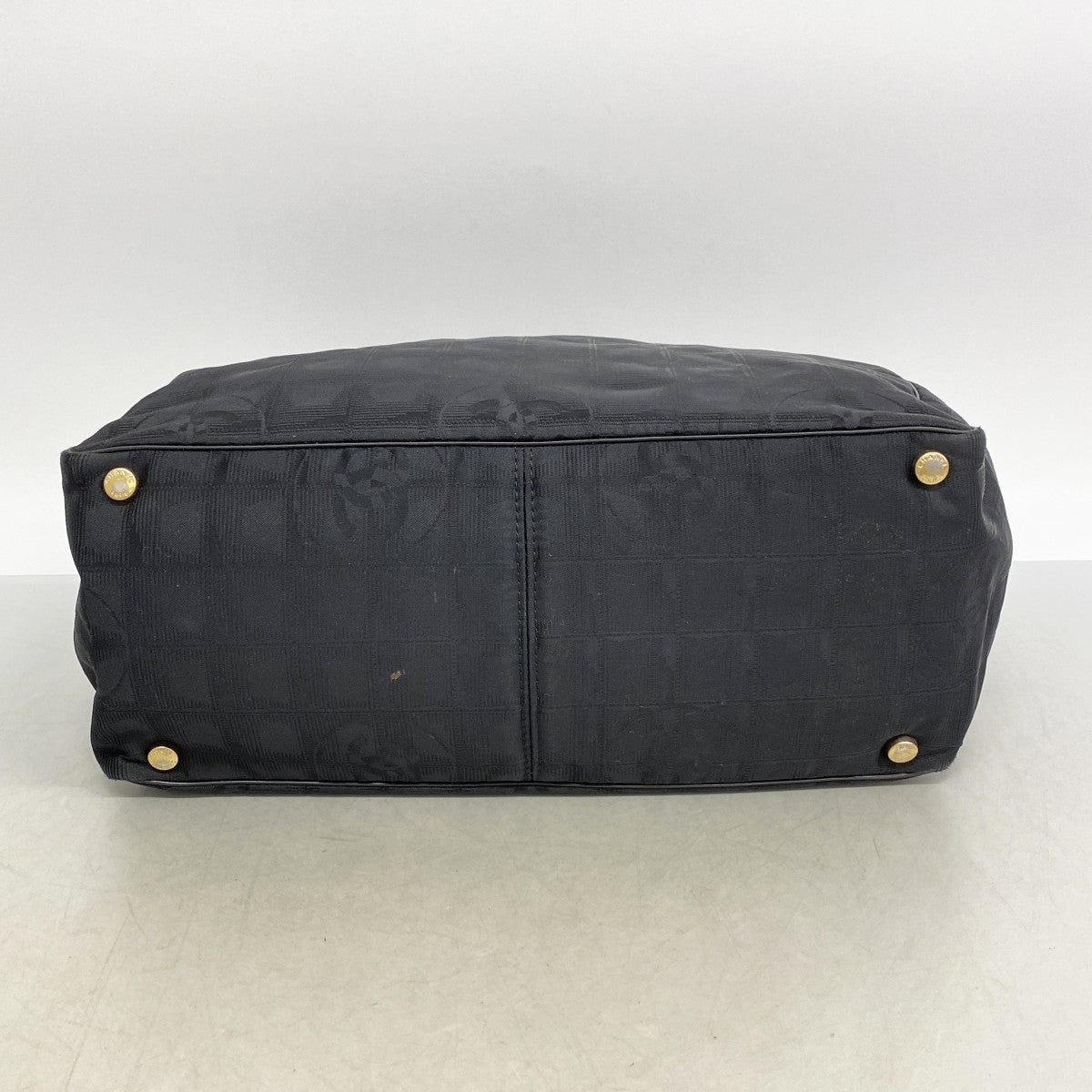 【6fa1560】シャネル トートバッグ ニュートラベル ナイロン ブラック ゴールド金具【中古】レディース