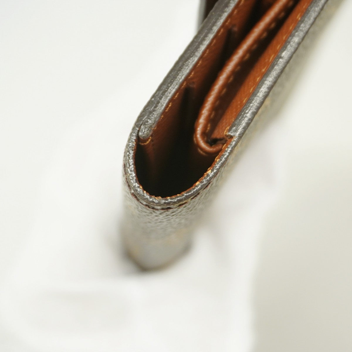 【6fa1712】ルイヴィトン 三つ折り長財布 モノグラム ポルトトレゾールインターナショナル M61215 ブラウン【中古】メンズ レディース ユニセックス