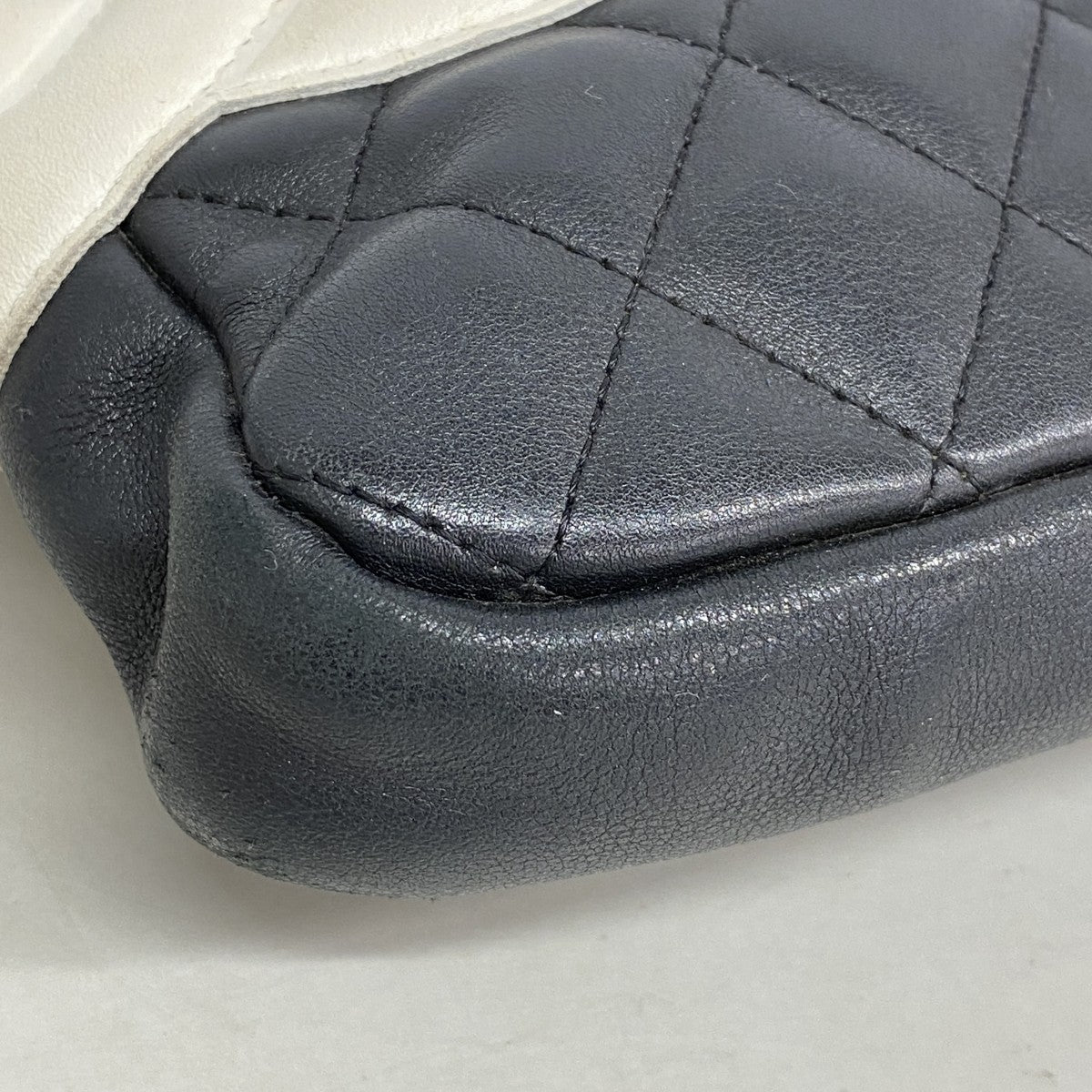 【6fa1810-k】シャネル ショルダーバッグ カンボン ラムスキン ブラック シルバー金具【中古】レディース