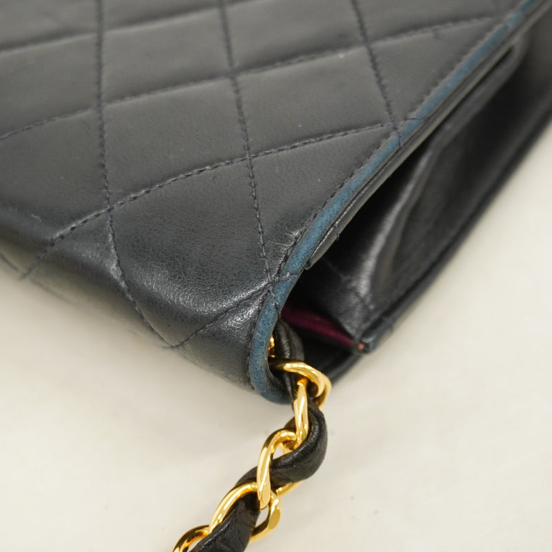 【6fa1872-k】シャネル ショルダーバッグ マトラッセ チェーンショルダー ラムスキン ブラック ゴールド金具【中古】レディース