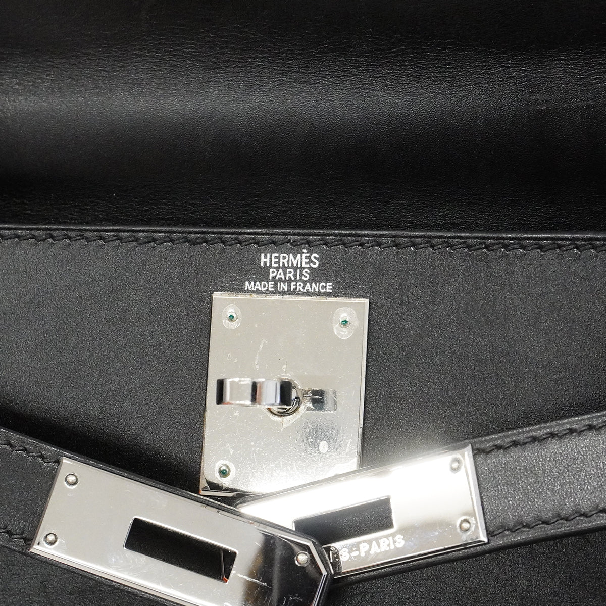 【6fa1918】エルメス ハンドバッグ ケリー28 ボックスカーフ ブラック シルバー金具 □G刻印【中古】レディース