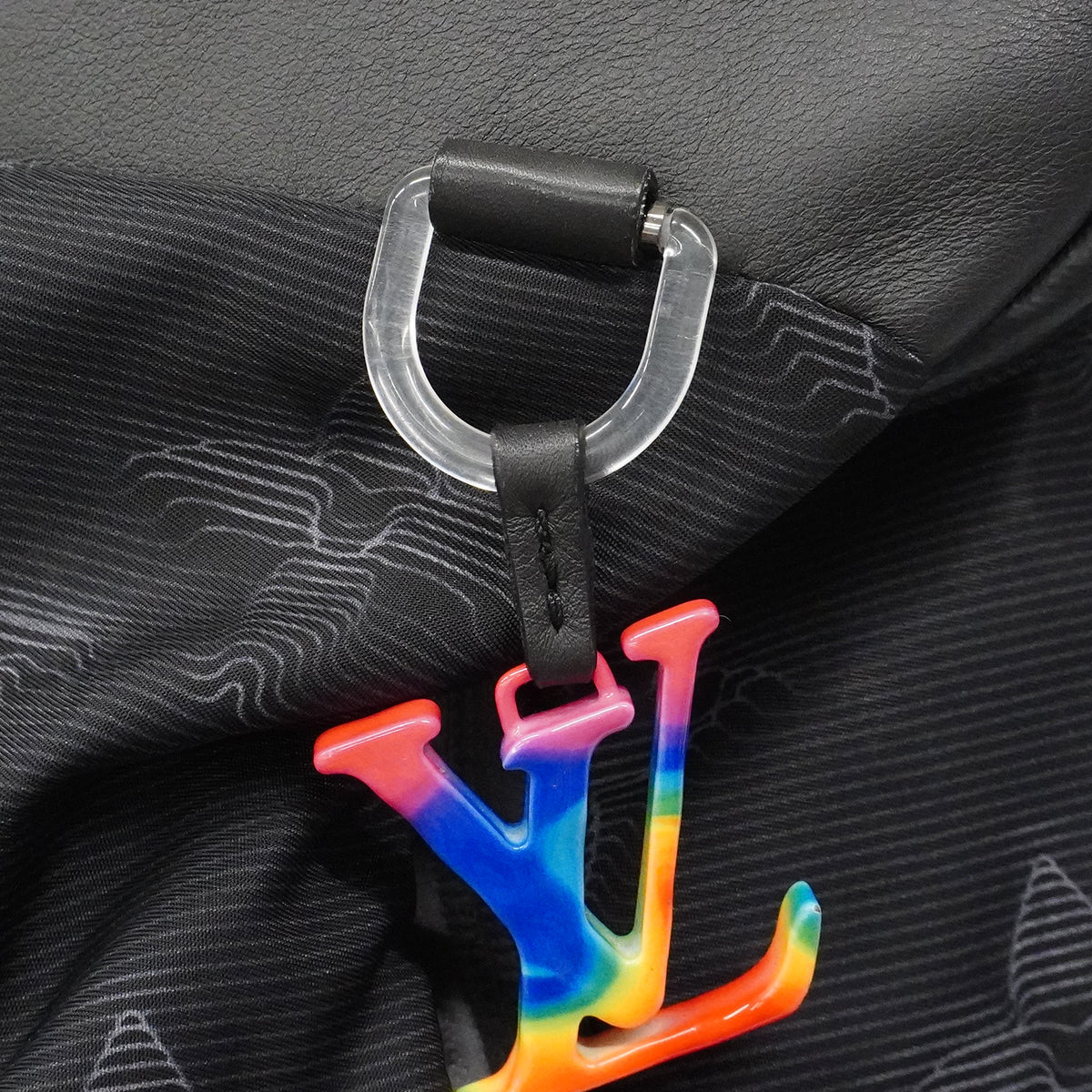 【6fa1923】ルイヴィトン リュック・デイパック LOUIS VUITTON2054 マウンテンバックパック M45603 ブラック【中古】メンズ
