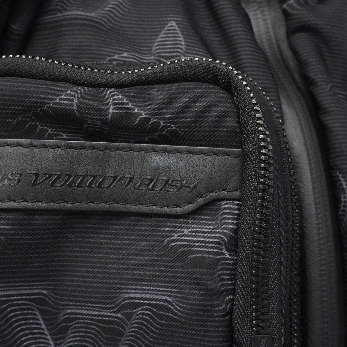 【6fa1923】ルイヴィトン リュック・デイパック LOUIS VUITTON2054 マウンテンバックパック M45603 ブラック【中古】メンズ