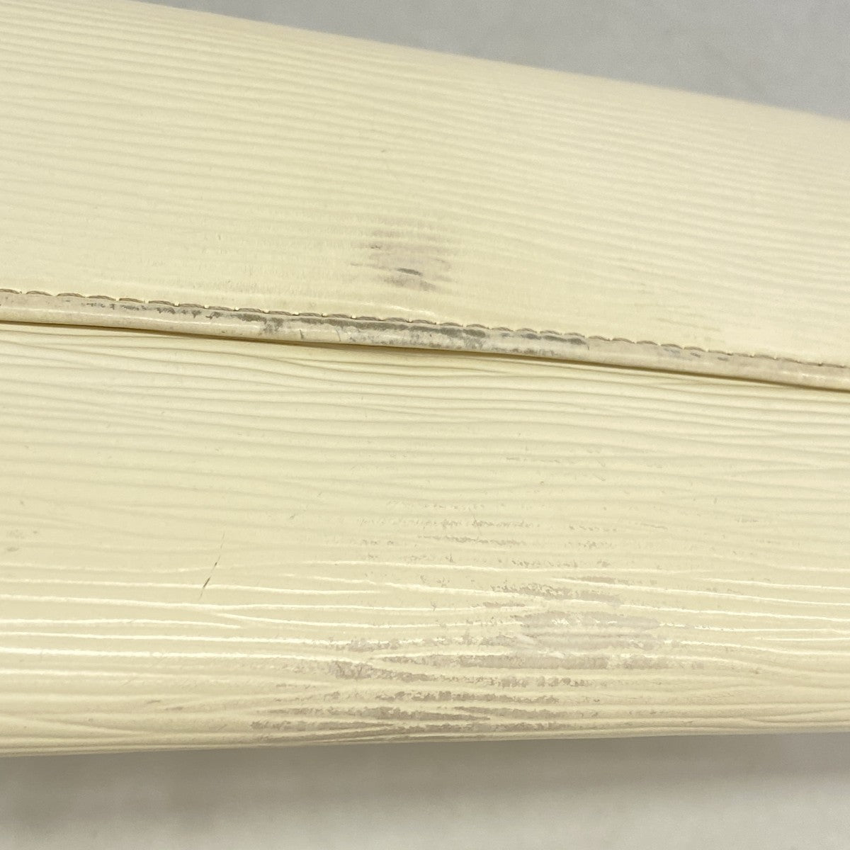 【6fb2005】ルイヴィトン 長財布 エピ ポルトフォイユサラ M6516J イヴォワール【中古】レディース