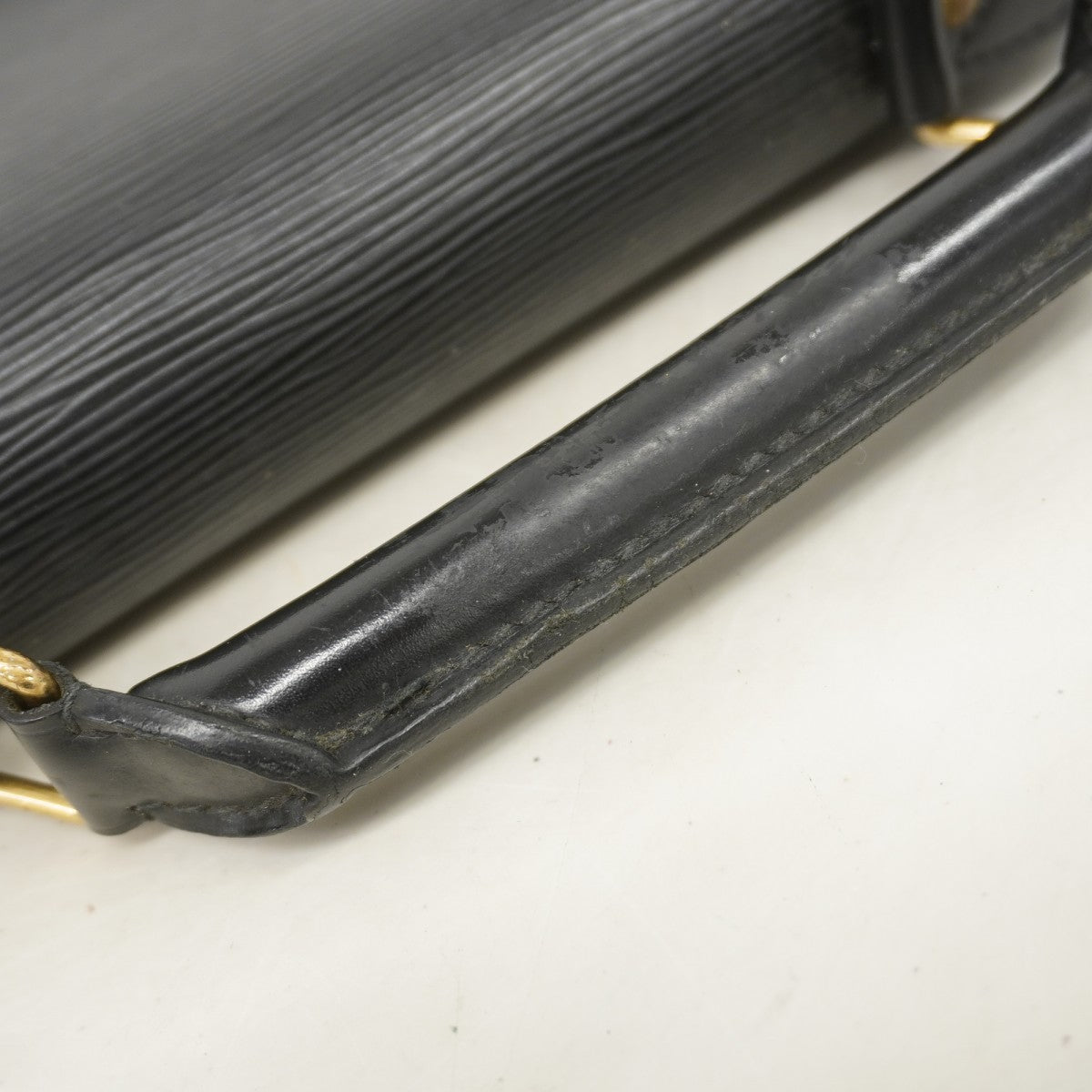 【6fb2270】ルイヴィトン ビジネスバッグ エピ セルヴィエット アンバサダー M54412 ノワール【中古】メンズ