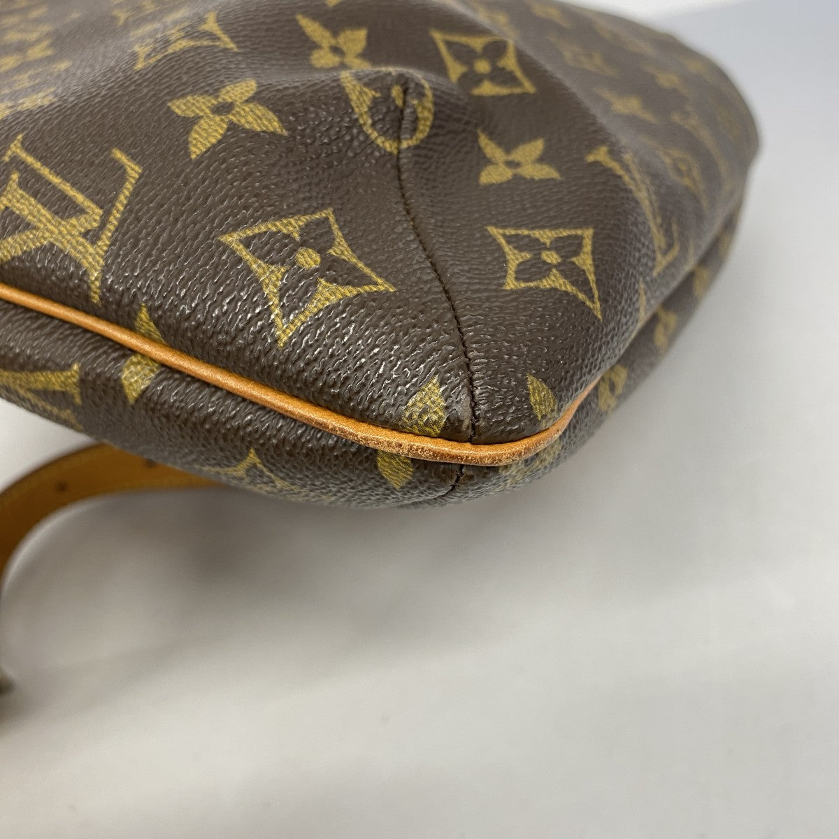 【6fb2275】ルイヴィトン ショルダーバッグ モノグラム ミュゼット M51256 ブラウン【中古】レディース