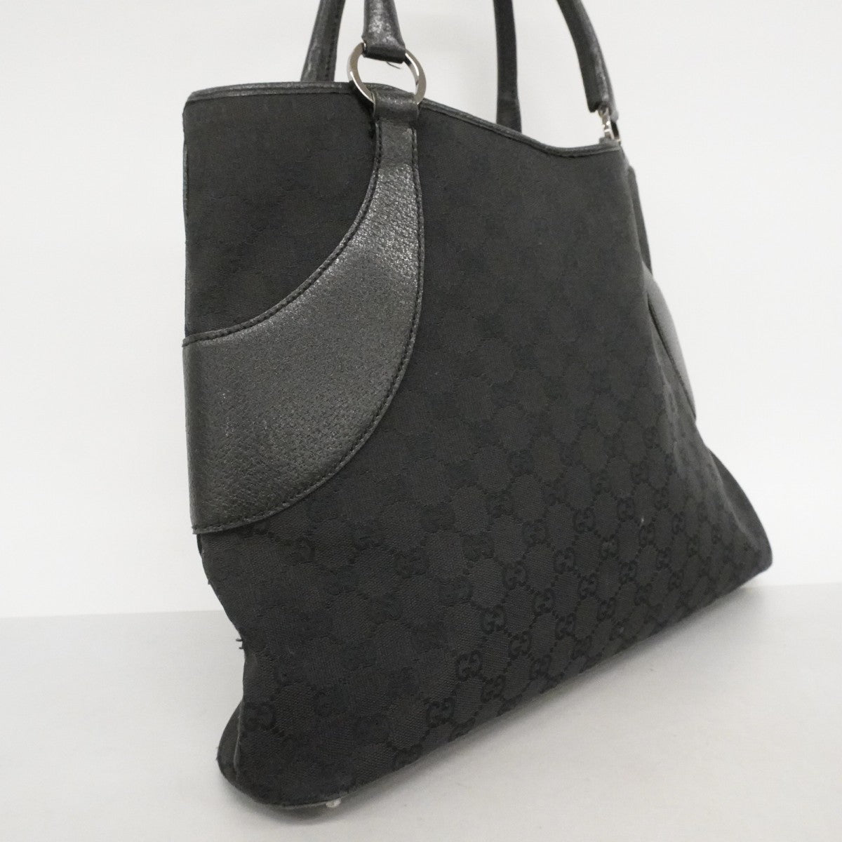 【6fb2305-k】グッチ トートバッグ GGキャンバス 113016 キャンバス ブラック シルバー金具【中古】レディース