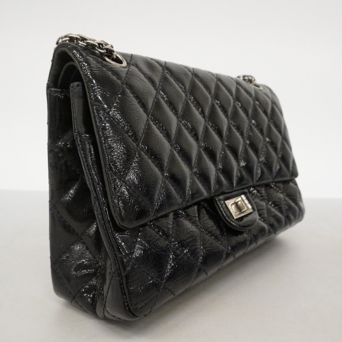 【6fb2306-k】シャネル ショルダーバッグ 2.55 Wフラップ Wチェーン パテントレザー ブラック シルバー金具【中古】レディース