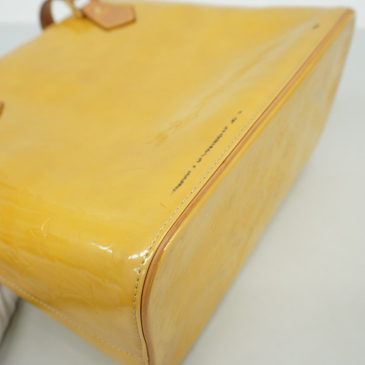 【6fb2324】ルイヴィトン トートバッグ ヴェルニ ヒューストン M91004 ベージュ【中古】レディース