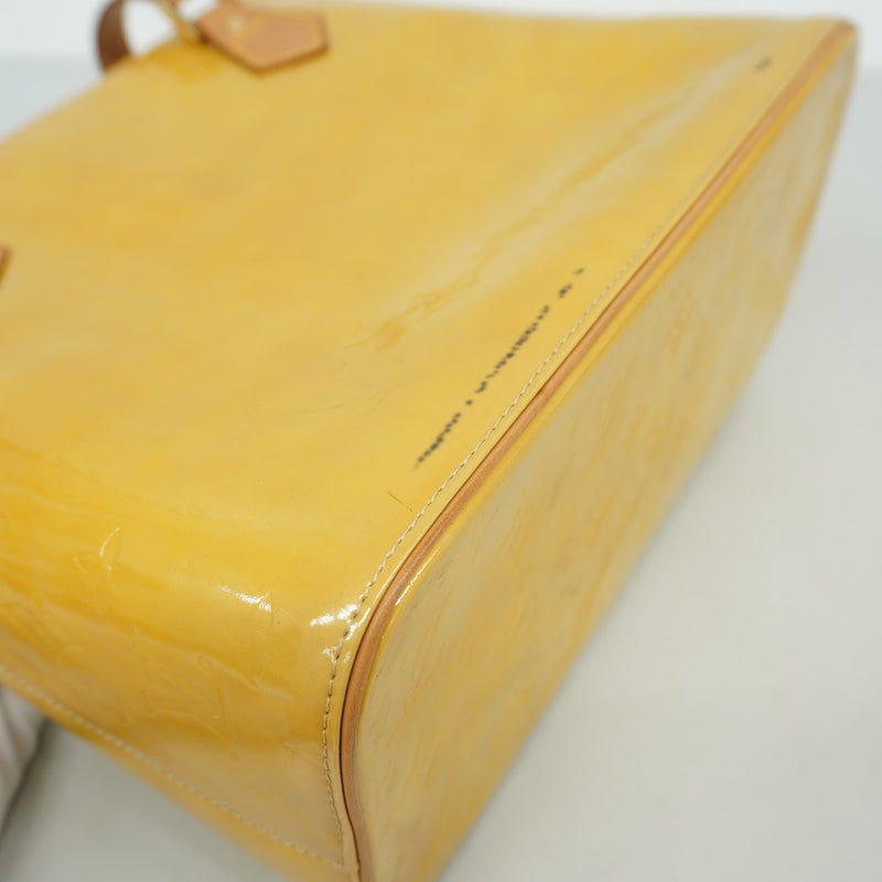 【6fb2324】ルイヴィトン トートバッグ ヴェルニ ヒューストン M91004 ベージュ【中古】レディース