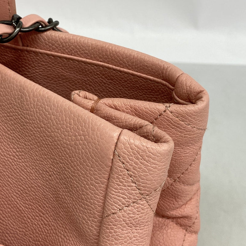 【6fb2363-k】シャネル チェーントート キャビアスキン ピンク シルバー金具 2wayバッグ【中古】レディース
