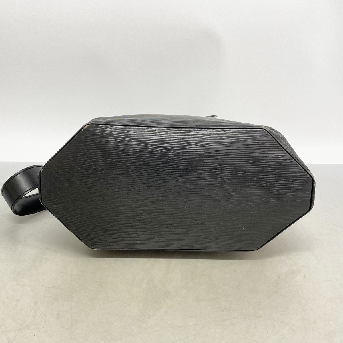 【6fb2376】ルイヴィトン ショルダーバッグ エピ サックデポールGM M80155 ノワール【中古】レディース