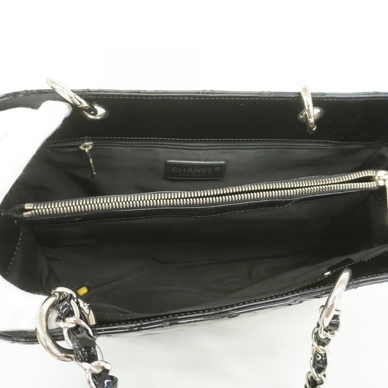 【6fb2383】シャネル チェーントート マトラッセ パテントレザー ブラック シルバー金具【中古】レディース