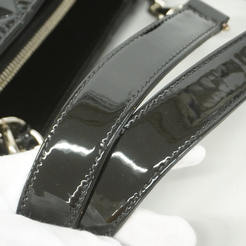 【6fb2383】シャネル チェーントート マトラッセ パテントレザー ブラック シルバー金具【中古】レディース
