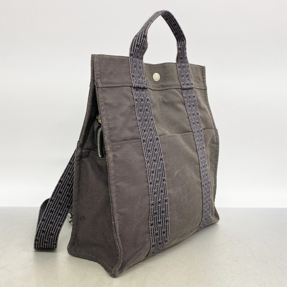 【6fb2407-k】エルメス リュック・デイパック エールラインアドMM キャンバス グレー シルバー金具【中古】メンズ レディース ユニセックス