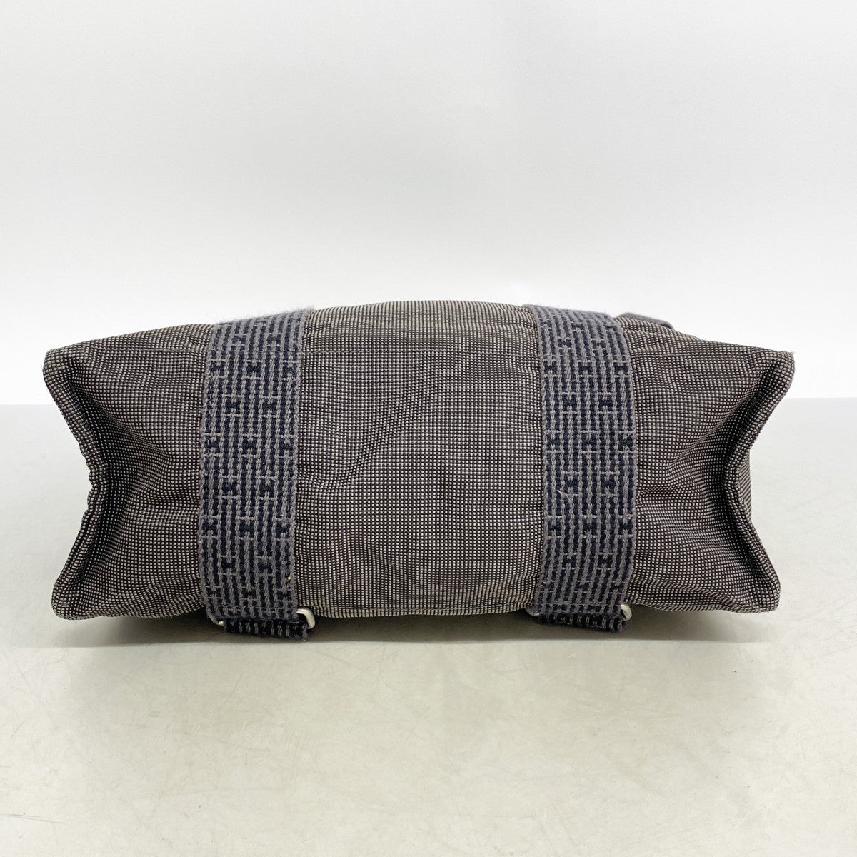 【6fb2407-k】エルメス リュック・デイパック エールラインアドMM キャンバス グレー シルバー金具【中古】メンズ レディース ユニセックス