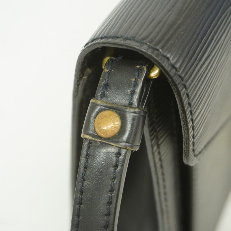 【6fb2447】ルイヴィトン クラッチバッグ エピ ポシェットセリエドラゴンヌ M52762 ノワール【中古】レディース