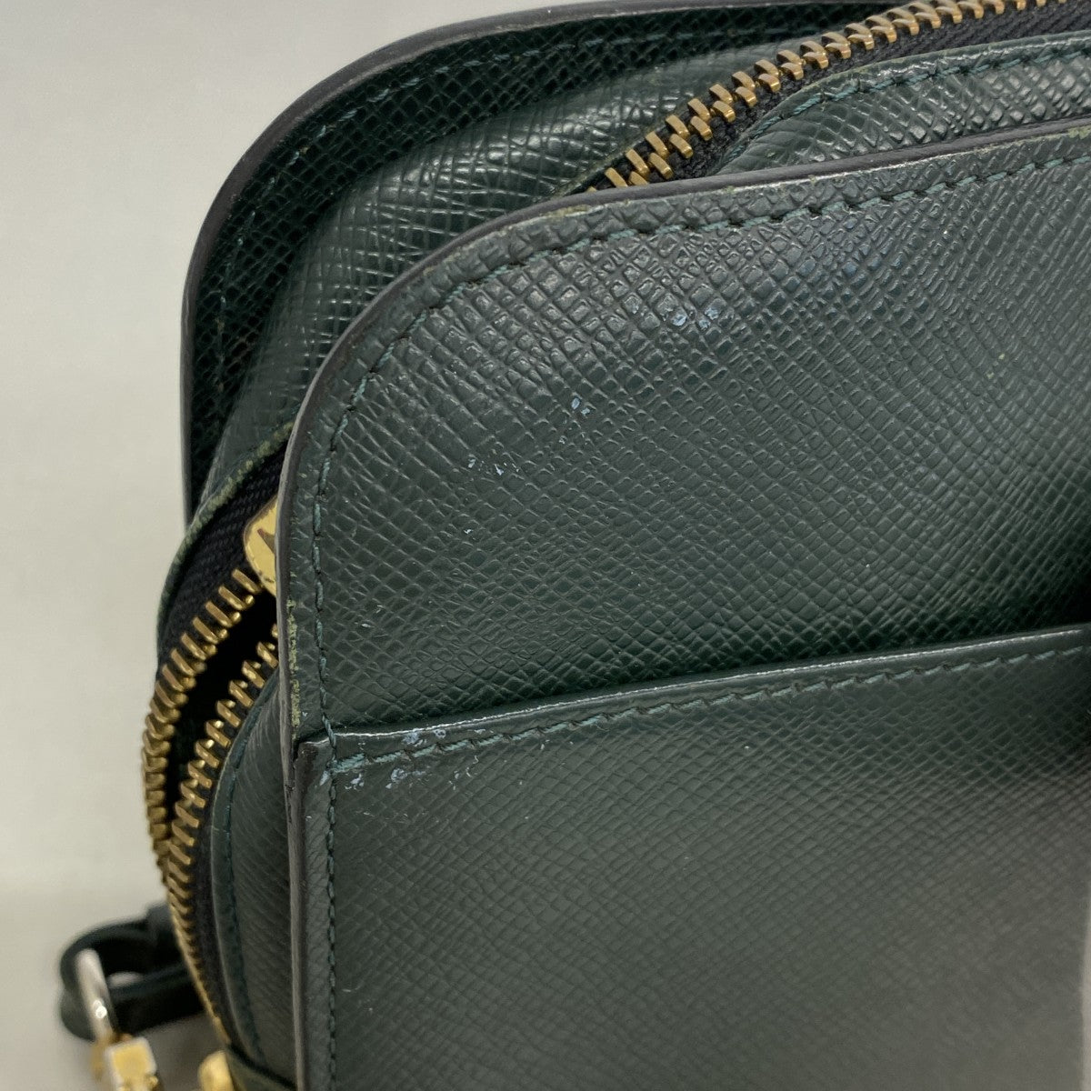 【6fb2456】ルイヴィトン クラッチバッグ タイガ バイカル M30184 エピセア【中古】メンズ