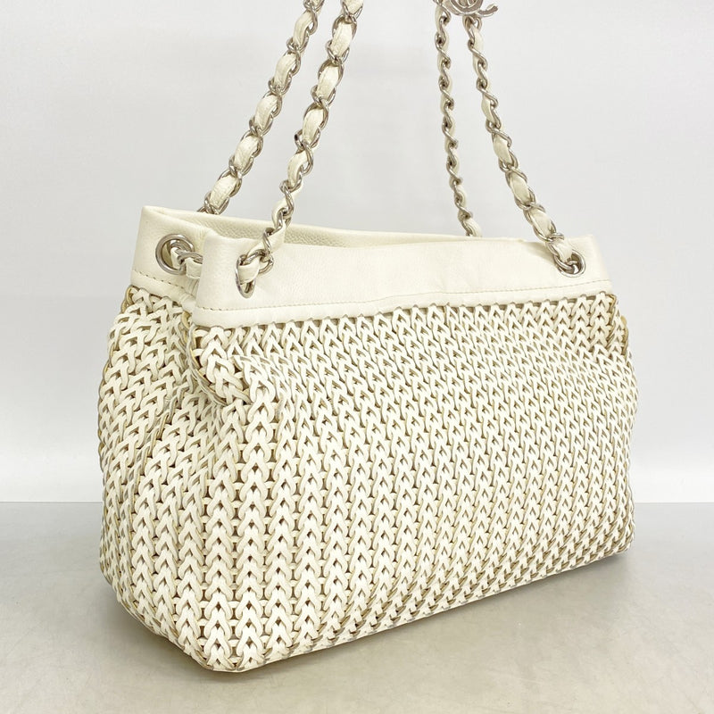 【6fb2458】シャネル ショルダーバッグ チェーンショルダー レザー ホワイト シルバー金具【中古】レディース