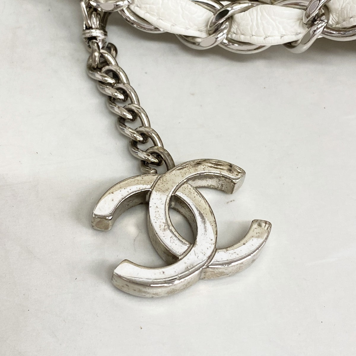 【6fb2458】シャネル ショルダーバッグ チェーンショルダー レザー ホワイト シルバー金具【中古】レディース