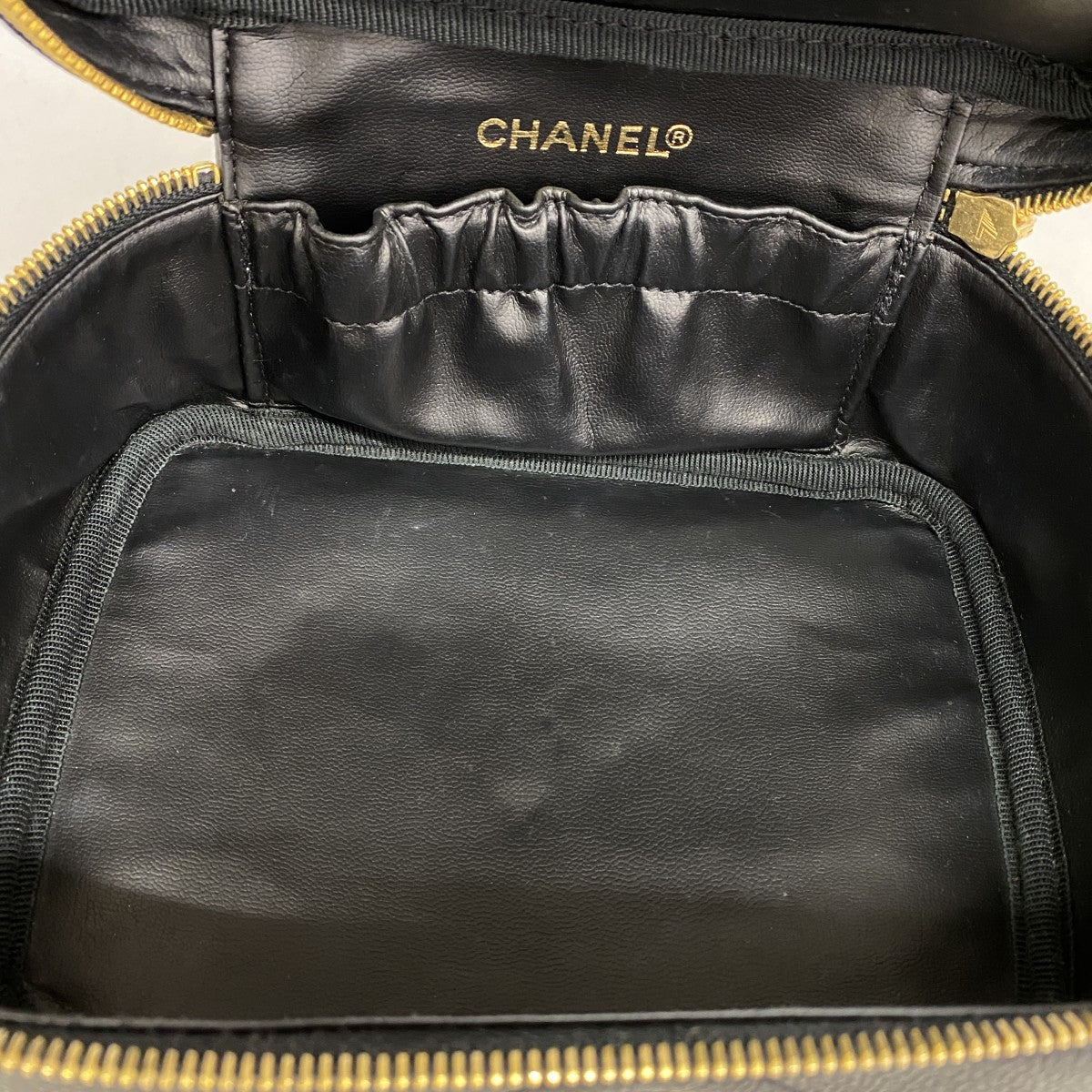 【6fb2459】シャネル バニティバッグ キャビアスキン ブラック ゴールド金具【中古】レディース