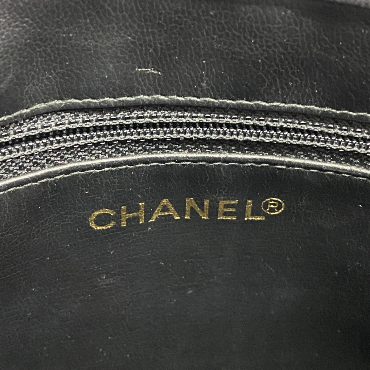 【6fb2479】シャネル ショルダーバッグ ラムスキン ブラック ゴールド金具【中古】レディース