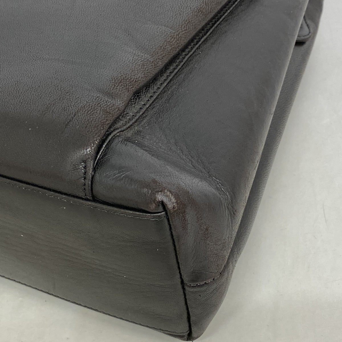 【6fb2479】シャネル ショルダーバッグ ラムスキン ブラック ゴールド金具【中古】レディース