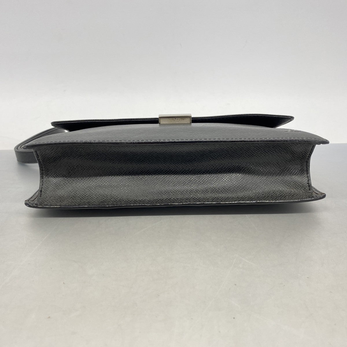 【6fb2485-k】ルイヴィトン クラッチバッグ タイガ セレンガ M30782 アルドワーズ【中古】メンズ